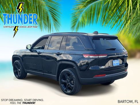 New 2026 Jeep Grand Cherokee Limited w/ Limited Altitude Package RWD image 3