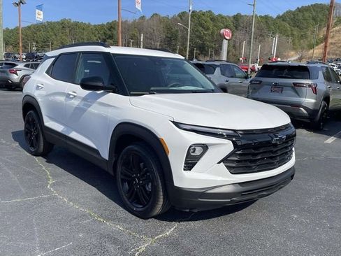 New 2026 Chevrolet TrailBlazer LT w/ Midnight Edition image 4