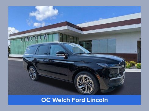 Certified 2025 Lincoln Navigator Reserve AWD/4WD image 1