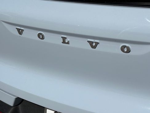 New 2026 Volvo XC40 B5 Plus w/ Protection Package Premier image 7