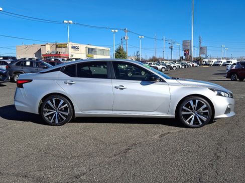 Used 2019 Nissan Altima 2.5 SR image 8