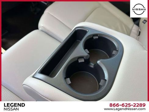 Used 2023 Nissan Pathfinder SL image 13