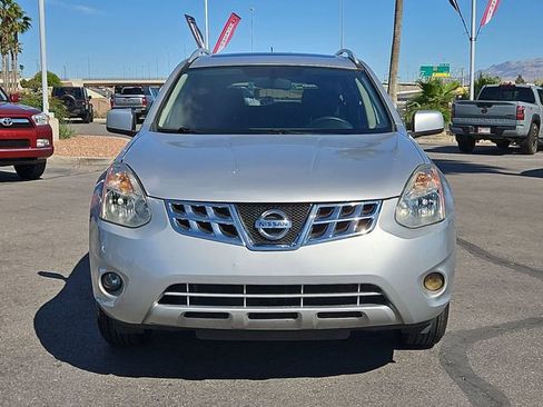 Used 2013 Nissan Rogue SV w/ Premium Pkg FWD image 4