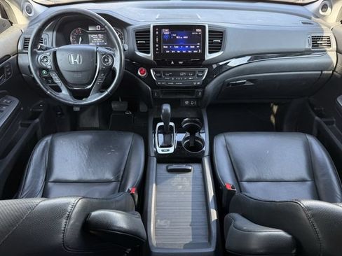 Used 2017 Honda Ridgeline RTL-E image 10