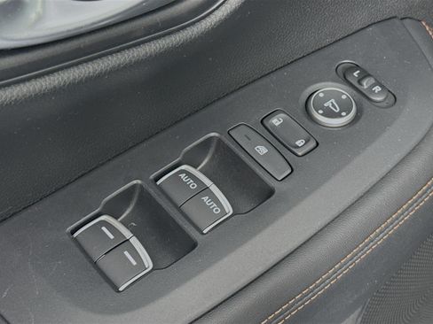 Certified 2024 Honda HR-V Sport image 17