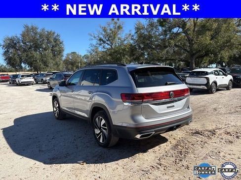 Used 2025 Volkswagen Atlas SE image 3