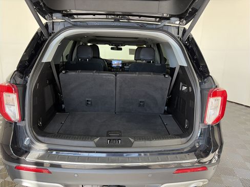 Used 2021 Ford Explorer Limited w/ Hybrid Equipment Group 310A AWD/4WD image 15