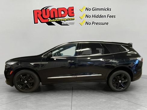 Used 2024 Buick Enclave Essence w/ Experience Buick Package AWD/4WD image 3