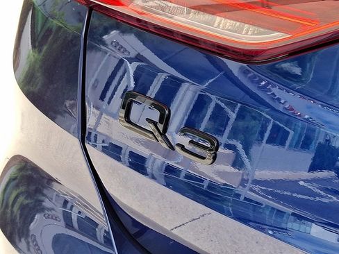 New 2025 Audi Q3 2.0T Premium image 23