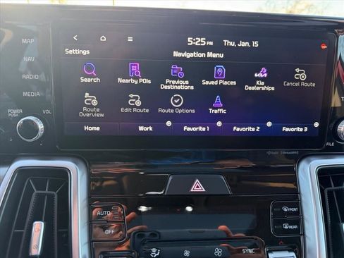 Used 2023 Kia Sorento EX w/ Panoramic Sunroof Package image 22