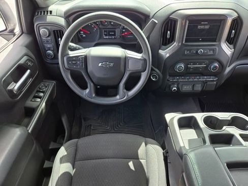 Used 2025 Chevrolet Silverado 1500 Custom Trail Boss AWD/4WD image 18