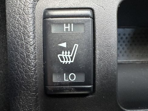 Used 2016 Nissan Rogue SL w/ SL Premium Package image 21