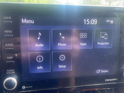 Used 2022 Toyota Corolla SE FWD image 19