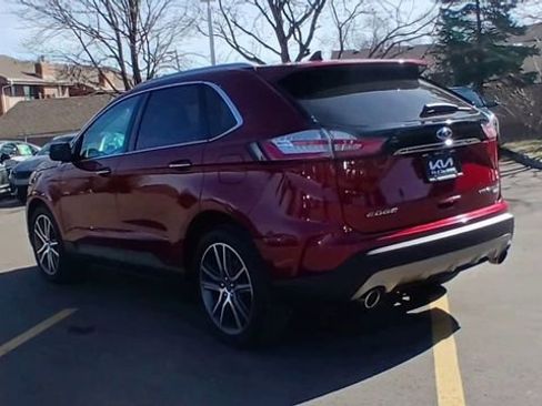 Used 2019 Ford Edge Titanium image 9
