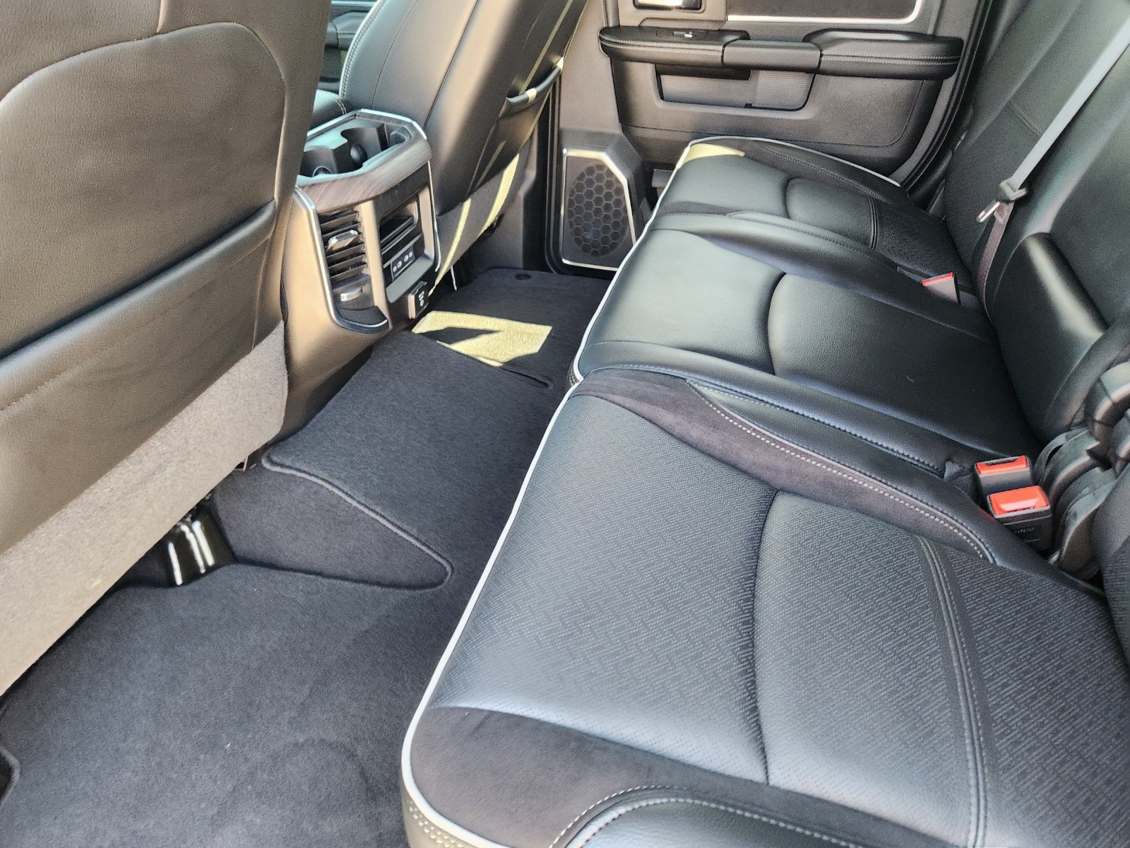 New 2027 RAM 3500 Limited AWD/4WD image 25