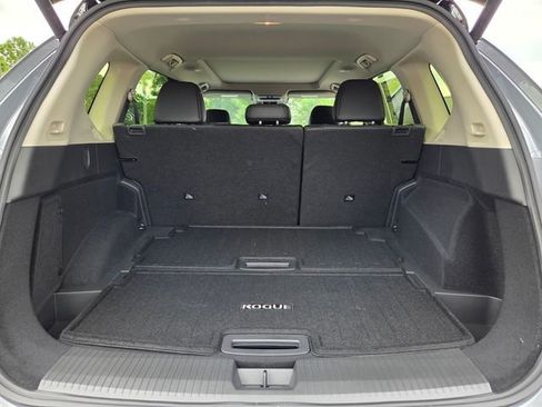 New 2026 Nissan Rogue Platinum AWD/4WD image 16