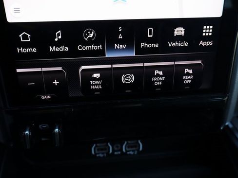 Used 2025 RAM 2500 Laramie image 28