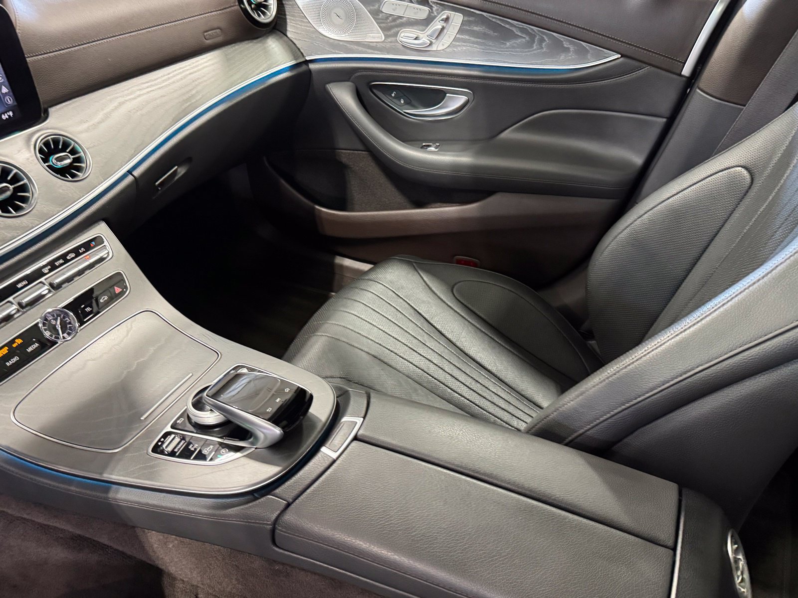 Used 2020 Mercedes-Benz CLS 450 4MATIC w/ Premium Package image 17