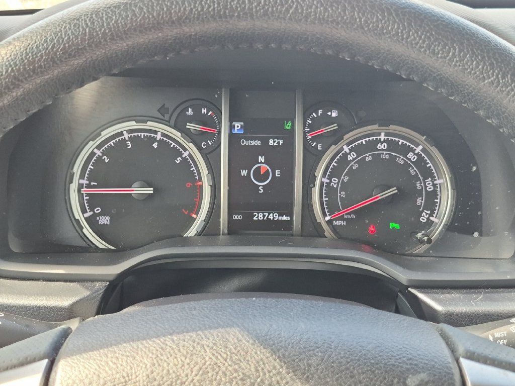 Used 2024 Toyota 4Runner Limited AWD/4WD image 26
