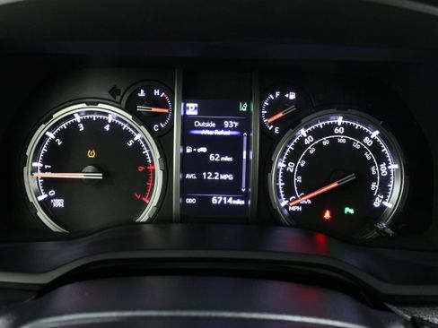 Used 2024 Toyota 4Runner Limited RWD image 40