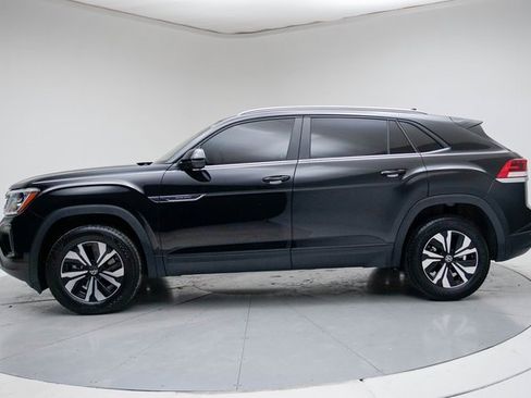 Used 2024 Volkswagen Atlas Cross Sport SE image 7