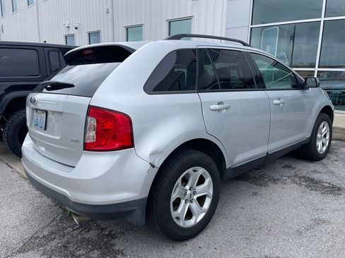 Used 2012 Ford Edge SEL FWD image 3