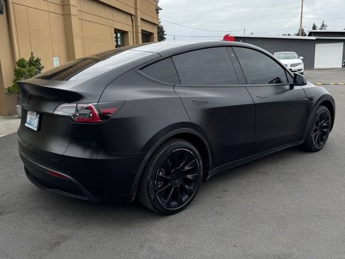 Used 2020 Tesla Model Y Long Range AWD/4WD image 7