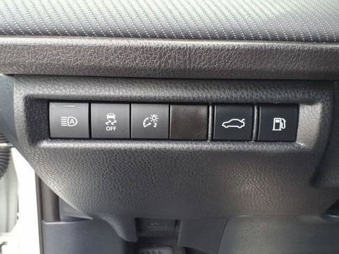 Certified 2025 Toyota Camry SE FWD image 8