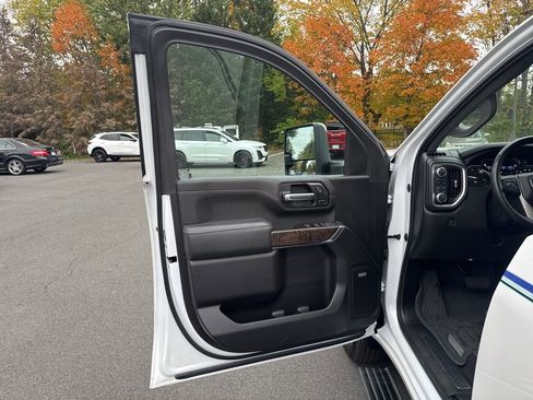Used 2023 GMC Sierra 3500 Denali image 25