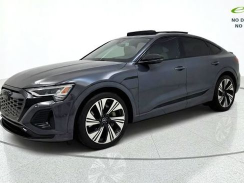 Used 2024 Audi Q8 e-tron Prestige w/ Prestige Package AWD/4WD image 3