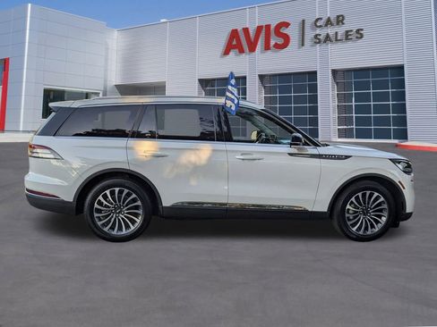 Used 2023 Lincoln Aviator Reserve image 5