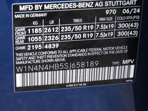 Used 2025 Mercedes-Benz GLA 250 4MATIC image 7