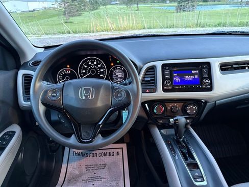 Used 2021 Honda HR-V LX image 25
