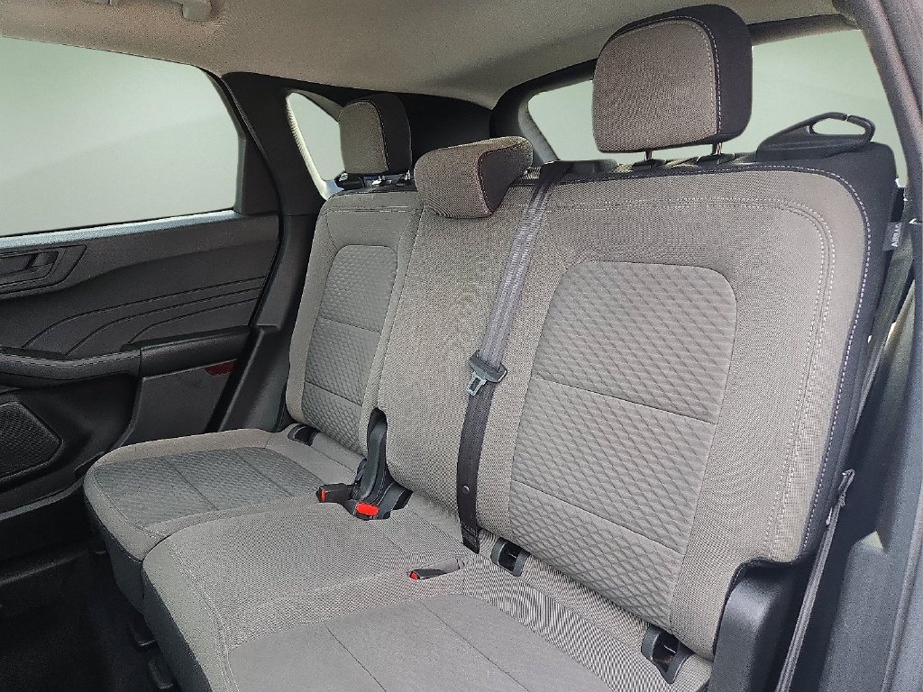 Used 2022 Ford Escape SE FWD image 12