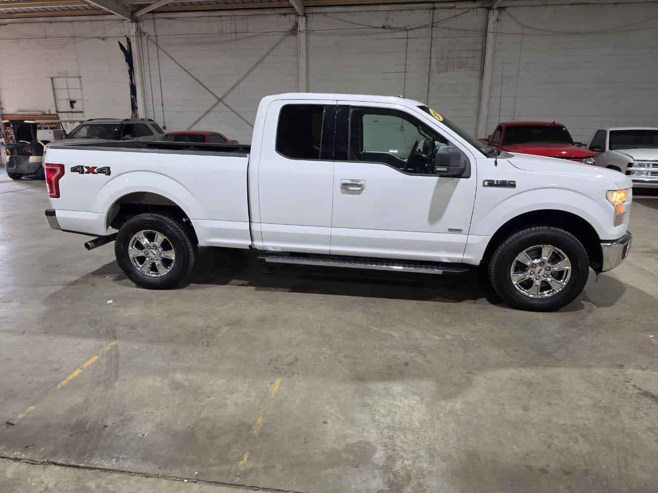 Used 2015 Ford F150 XLT w/ Equipment Group 302A Luxury AWD/4WD image 17
