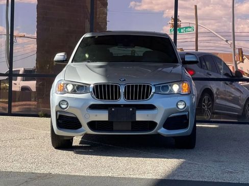 Used 2018 BMW X4 M40i image 25