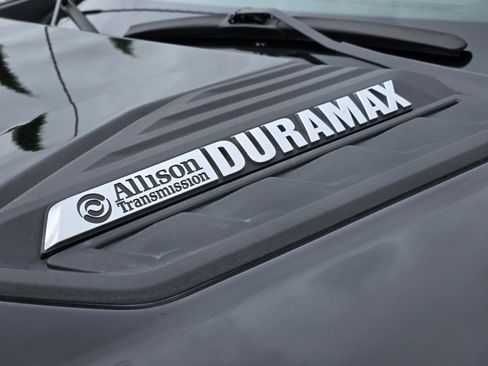 Used 2023 Chevrolet Silverado 2500 Custom w/ Custom Value Package image 40