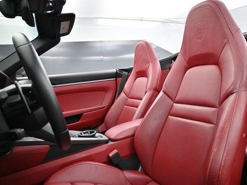 Used 2020 Porsche 911 Carrera 4S image 5