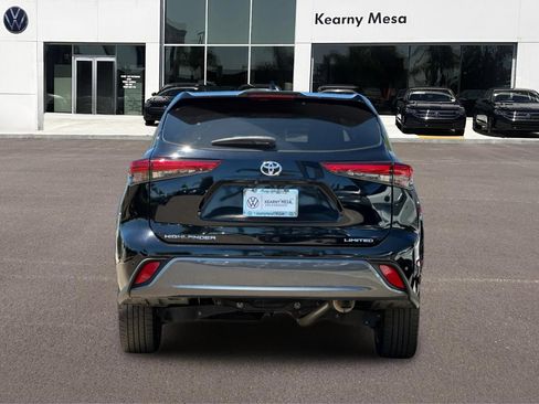 Used 2020 Toyota Highlander Limited FWD image 5