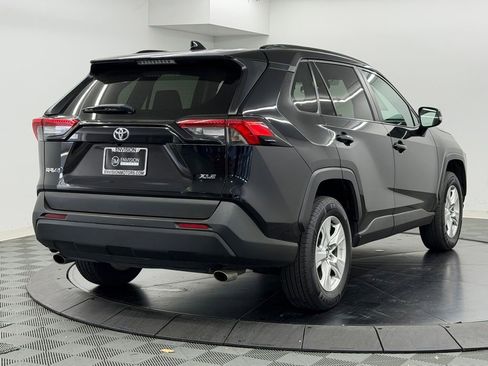Certified 2021 Toyota RAV4 XLE FWD image 10
