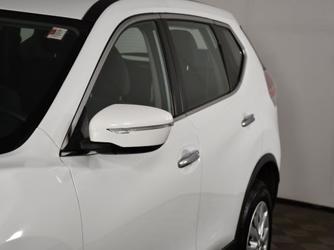 Used 2015 Nissan Rogue S AWD/4WD image 13