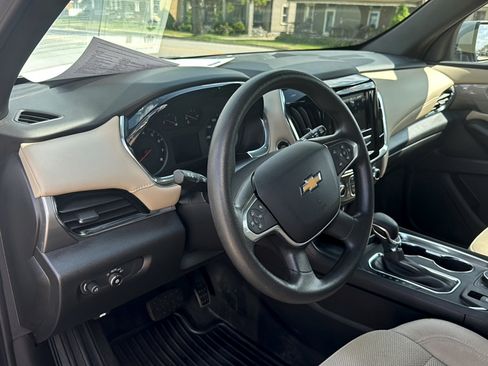 Used 2023 Chevrolet Traverse LS w/ Safety Package FWD image 6
