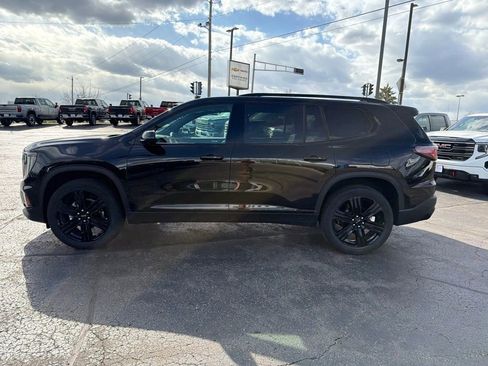 Certified 2025 GMC Acadia Elevation w/ Elevation Premium Package AWD/4WD image 6