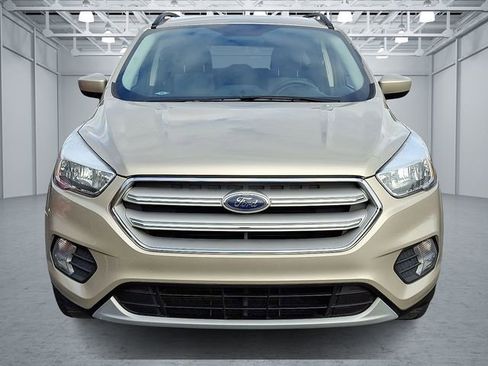 Used 2018 Ford Escape SE w/ SE Sync 3 Package image 2