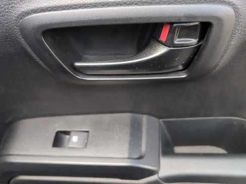 Used 2022 Toyota Tacoma SR image 23