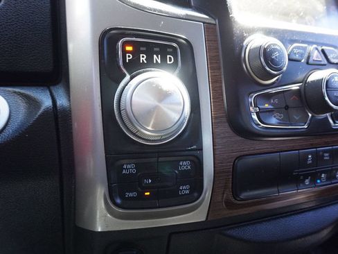 Used 2017 RAM 1500 Laramie AWD/4WD image 26