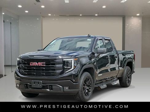Used 2023 GMC Sierra 1500 Elevation AWD/4WD image 1