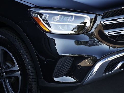 Used 2022 Mercedes-Benz GLC 300 4MATIC image 13