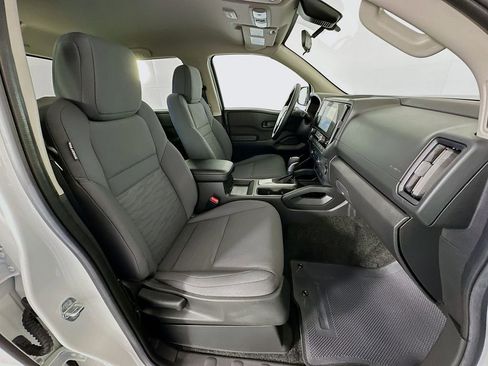 Used 2025 Nissan Frontier S image 26
