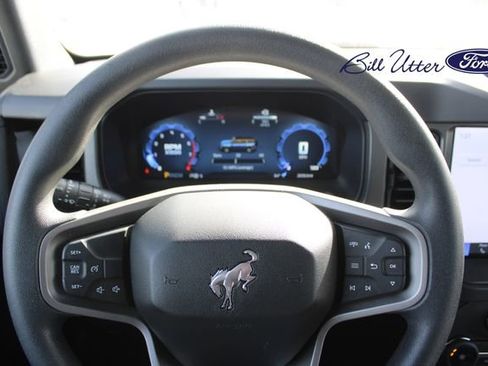 New 2025 Ford Bronco 4-Door image 16